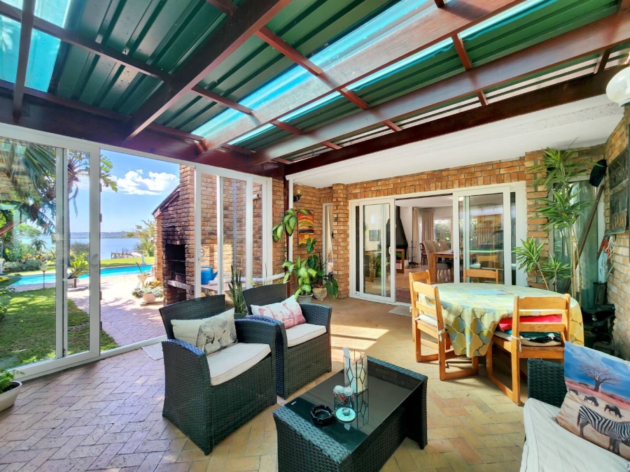 To Let 3 Bedroom Property for Rent in Zeekoevlei Western Cape